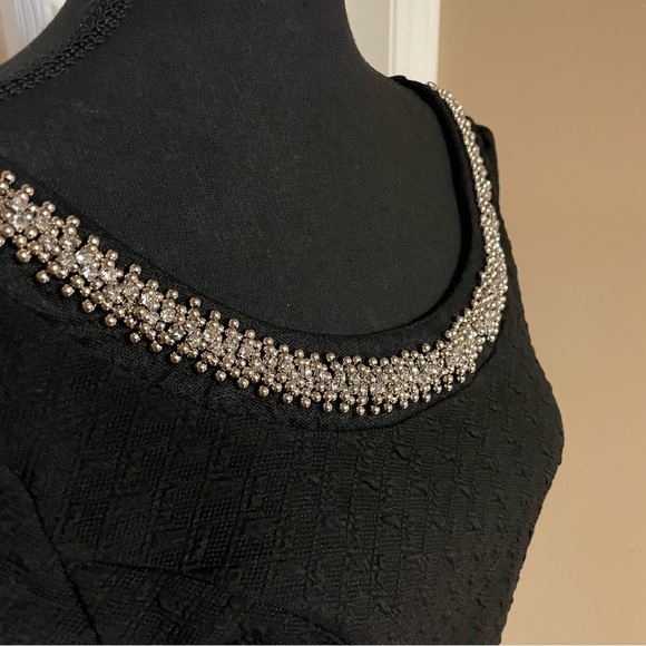 Women’s dress - Picture 8 of 9